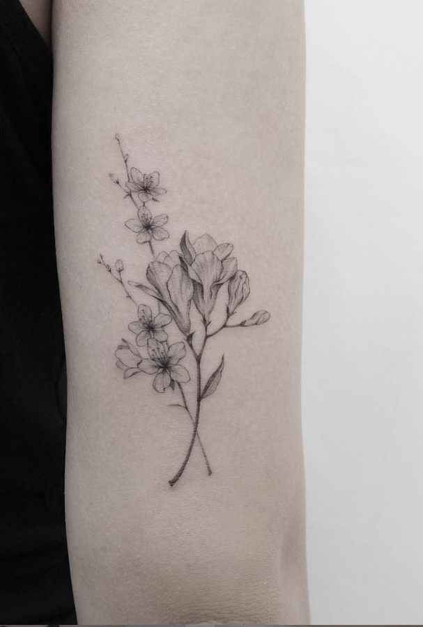 49 Beautiful Small Floral Tattoo Ideas For Womam - Page 11 of 49 - Lily ...