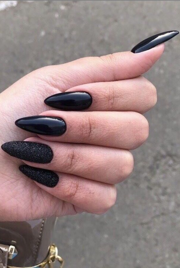 47 Amazing Black Nail Designs - Page 14 of 47 - Lily Fashion Style