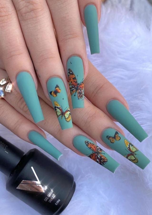 32 Beautiful Butterfly Nails Designs You Want to Have Right Away - Lily