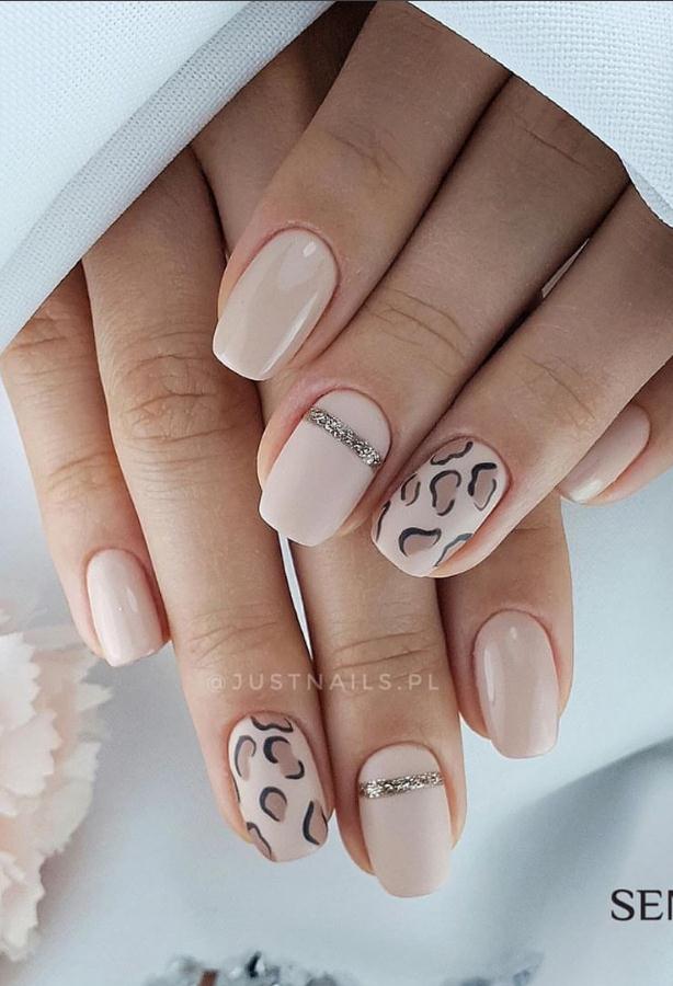 48 Beautiful Short Square Nails for Your Fingers - Lily Fashion Style