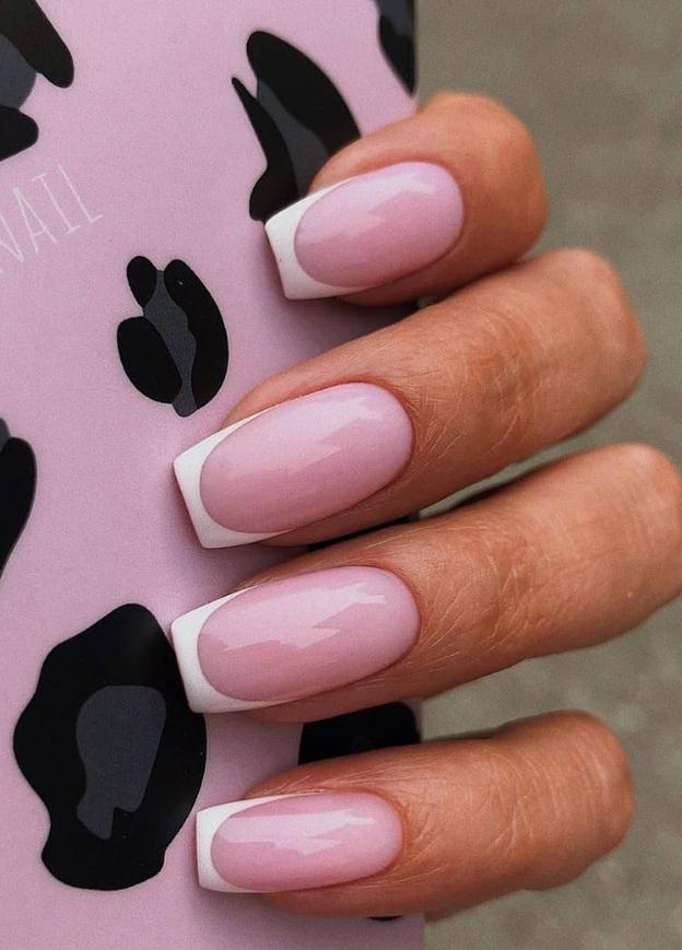 In The Summer of 2020, The Fashion Pink Short Nail Art Design Came