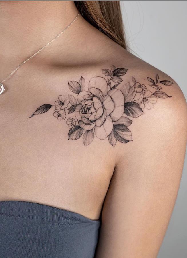The Sexy Beauty of Shoulder and Back Tattoos! There Must be no Mistake ...