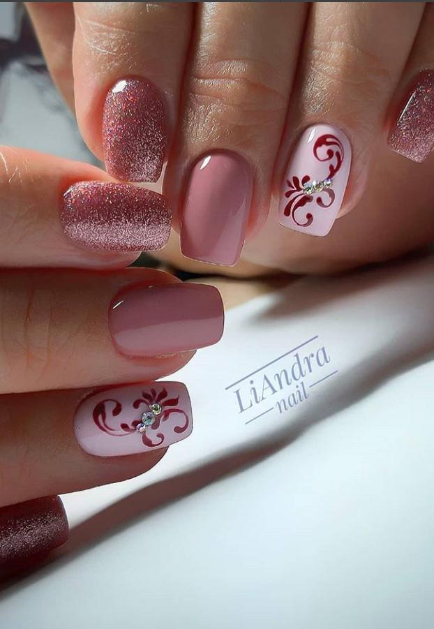 In The Summer of 2020, The Fashion Pink Short Nail Art Design Came