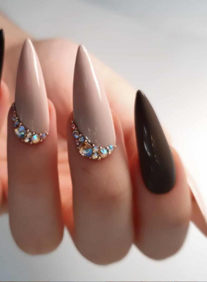 68 Beautiful Stiletto Nails Art Designs And Acrylic Nails Ideas 2020