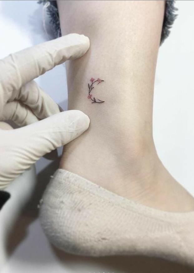 Unique Beauty Of Bone—— ankle tattoo - Lily Fashion Style