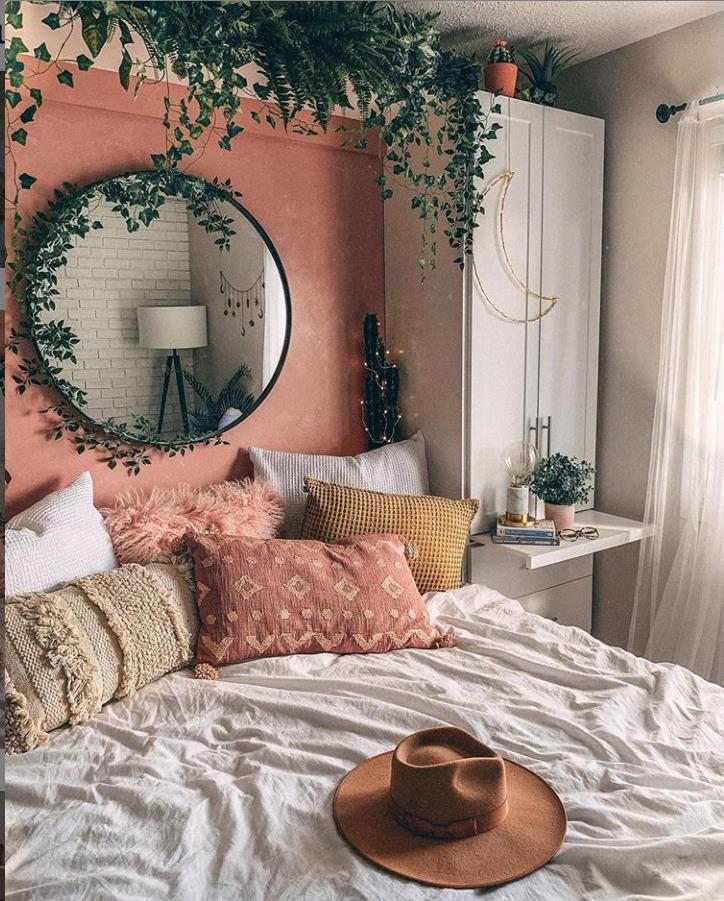 How To Decorate Your Bedroom With Personality? - Lily Fashion Style