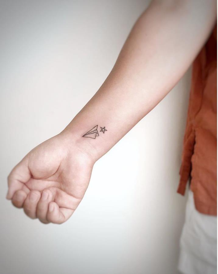 Tattoo Design And Implication Of Paper Airplane - Lily Fashion Style