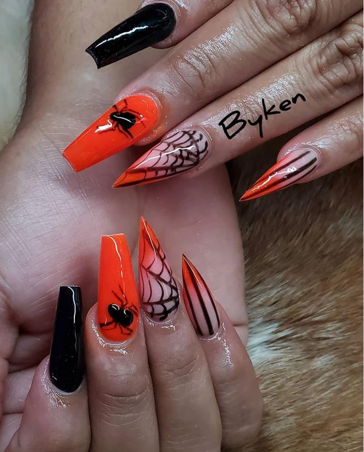 Don't Forget Your Nails At The Halloween Party - Lily Fashion Style