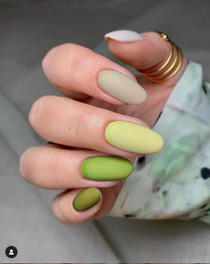 Make a Gradual Almond Nail Design in Early Spring, Which is Very ...