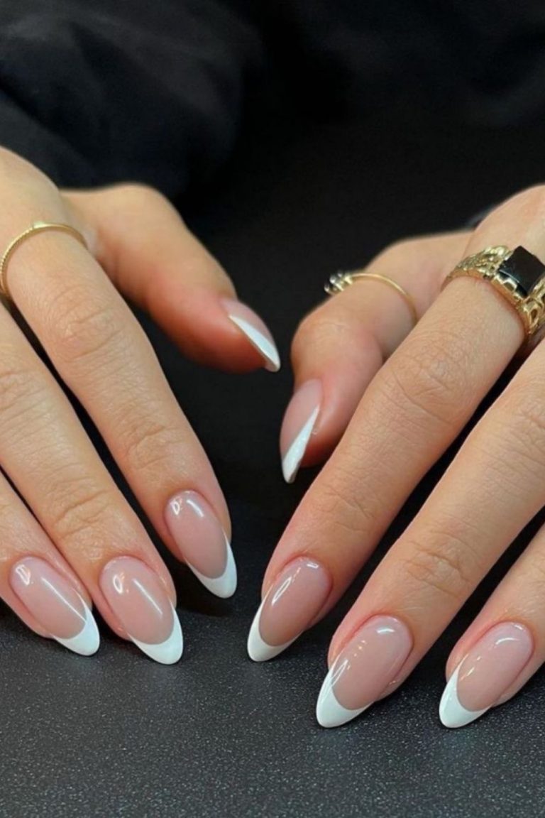 32 Elegant White Nail Design for Summer Nails in 2021