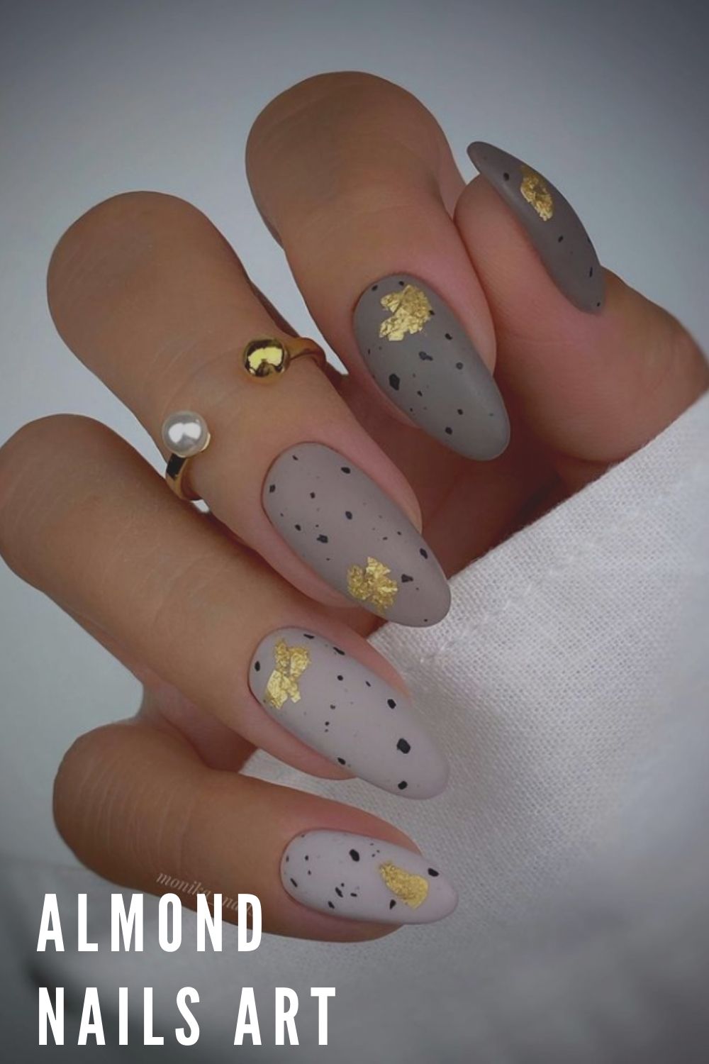 Gray and gold nails designs