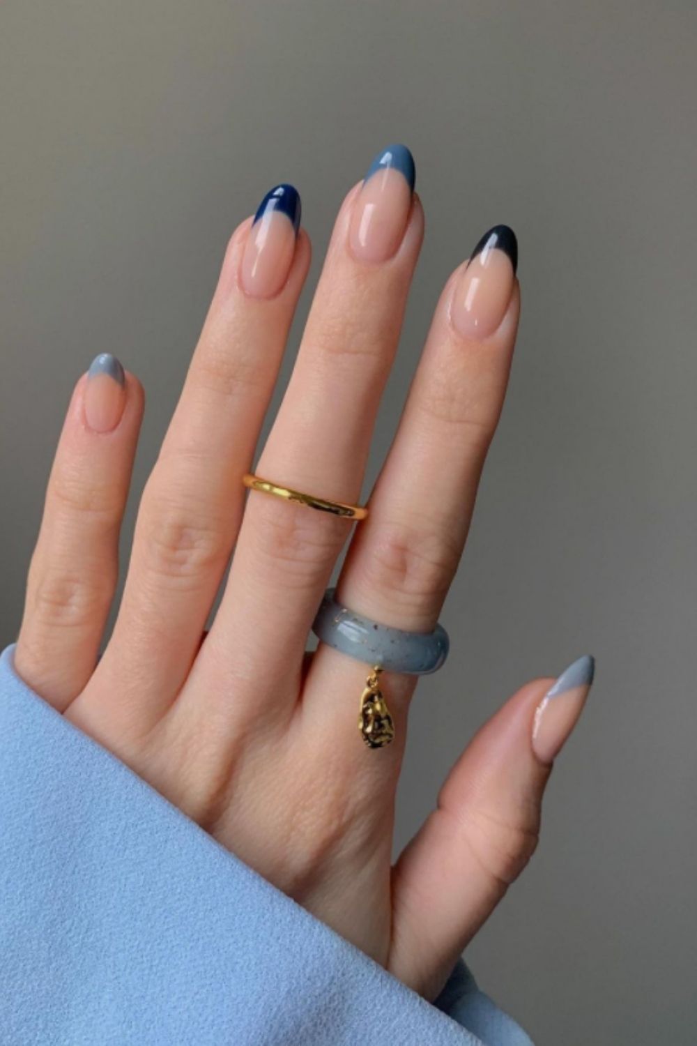 Blue tip nails