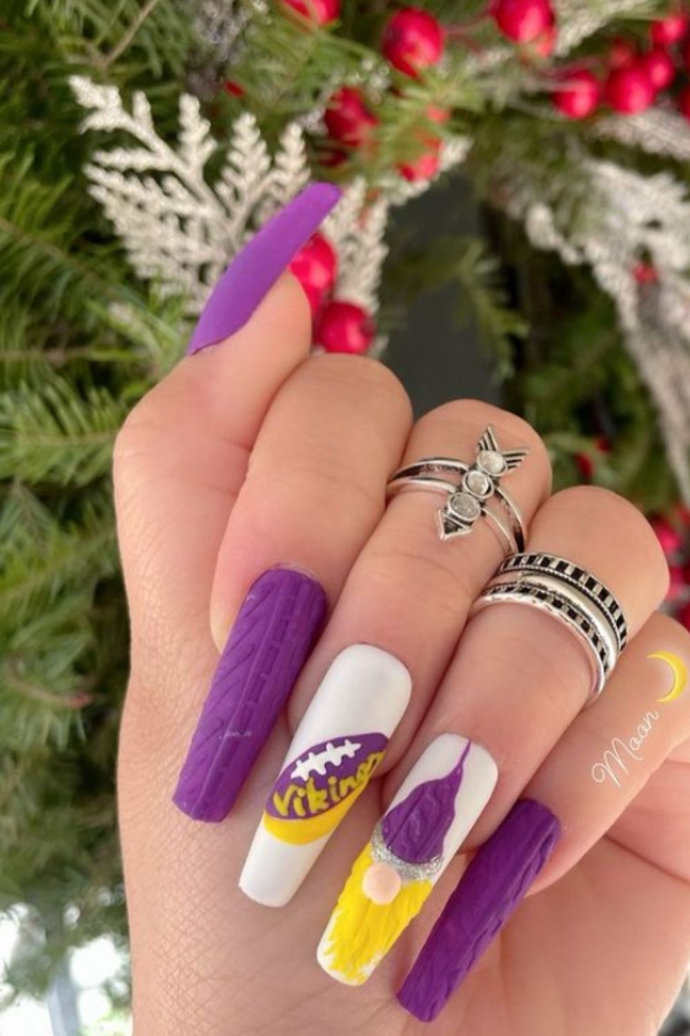 White and purple coffin nails designs