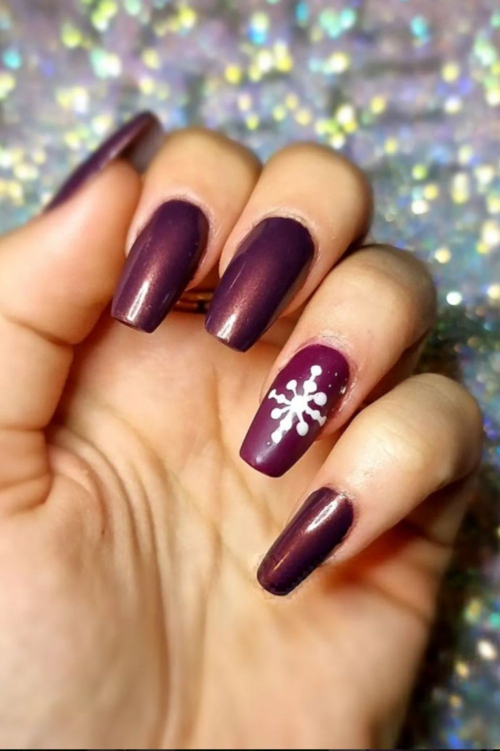 Red square nails art with sonwflake