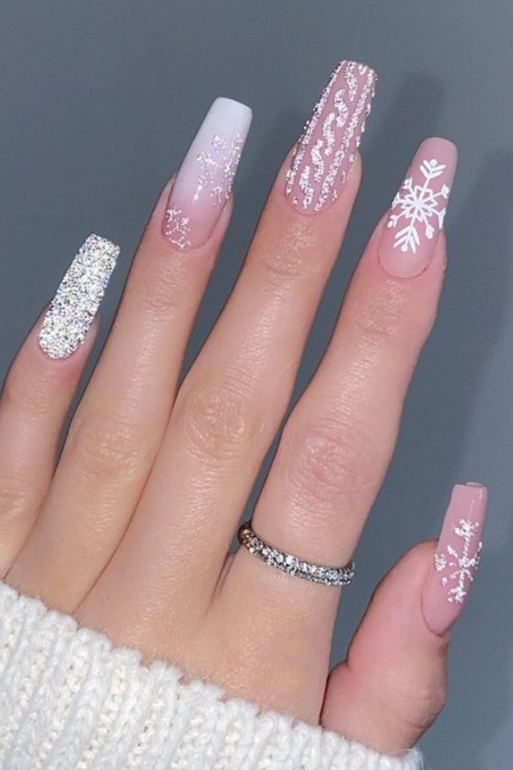 Pink christmas nails with sonwflake