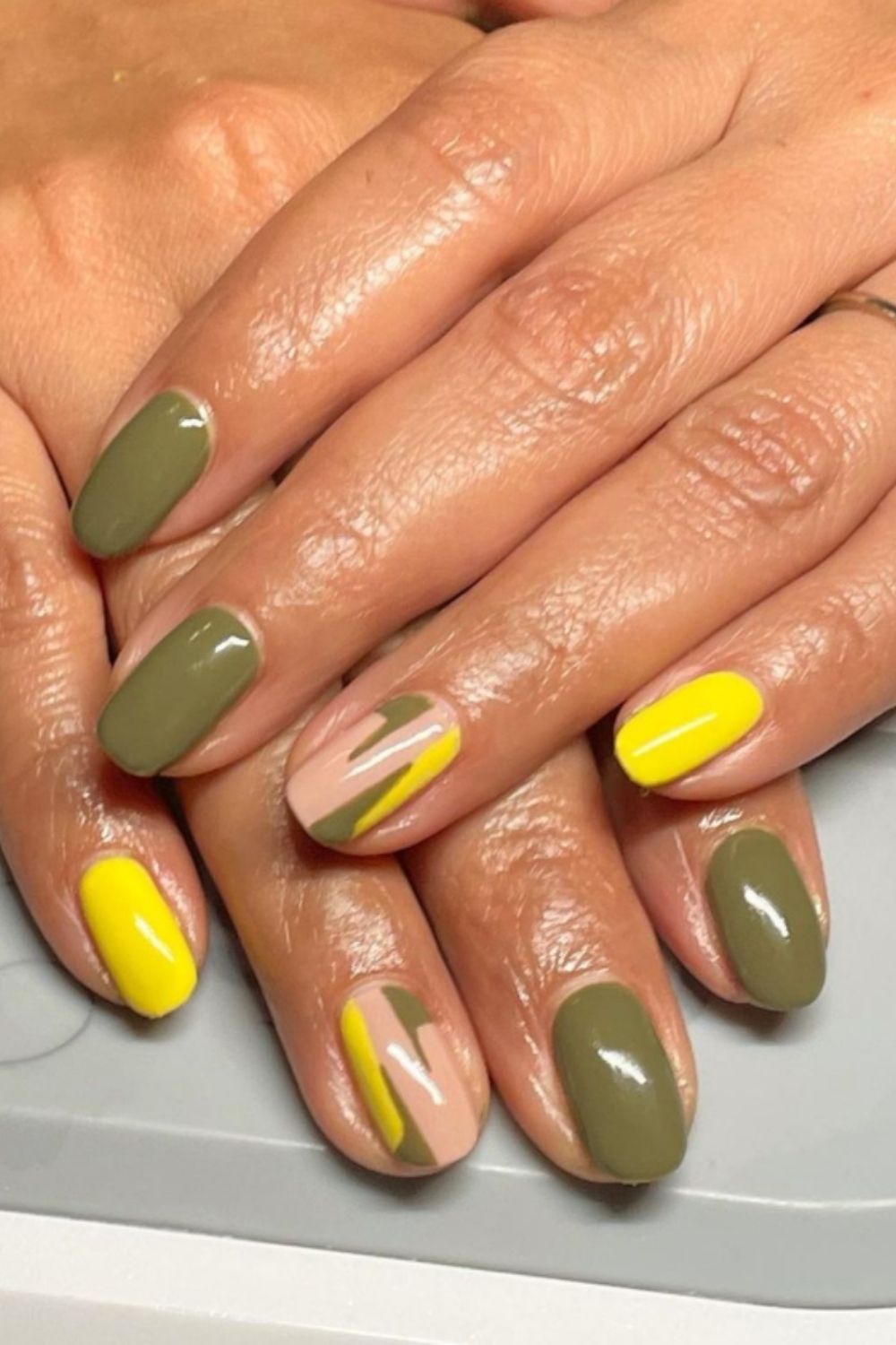 Yellow and green short nails art