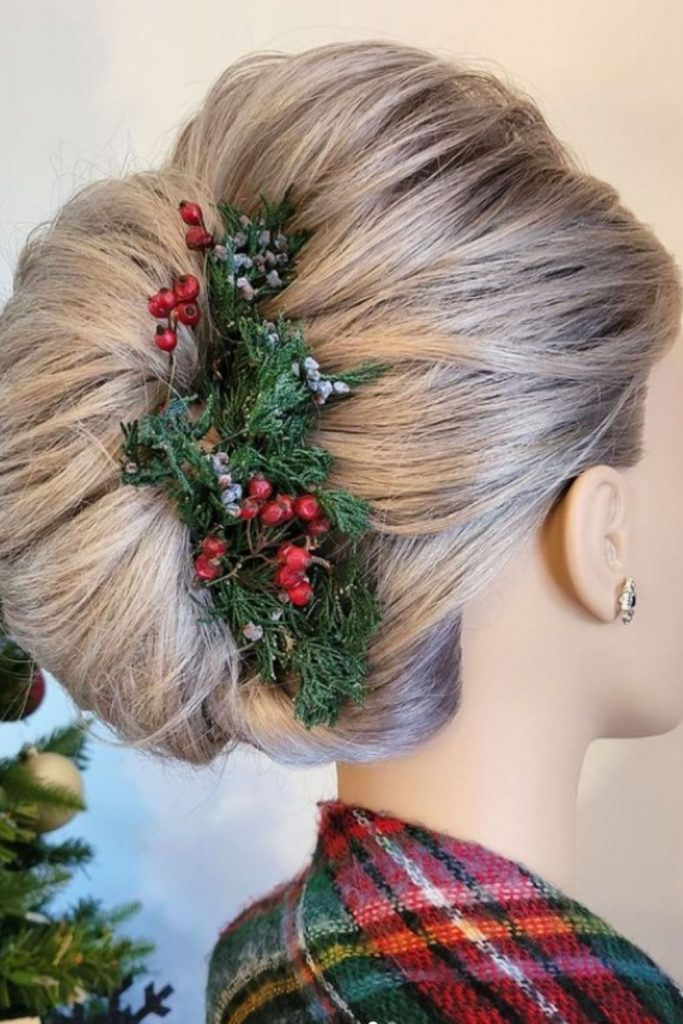 21 Christmas Hair Design Ideas To Celebrate The Holiday And New Year