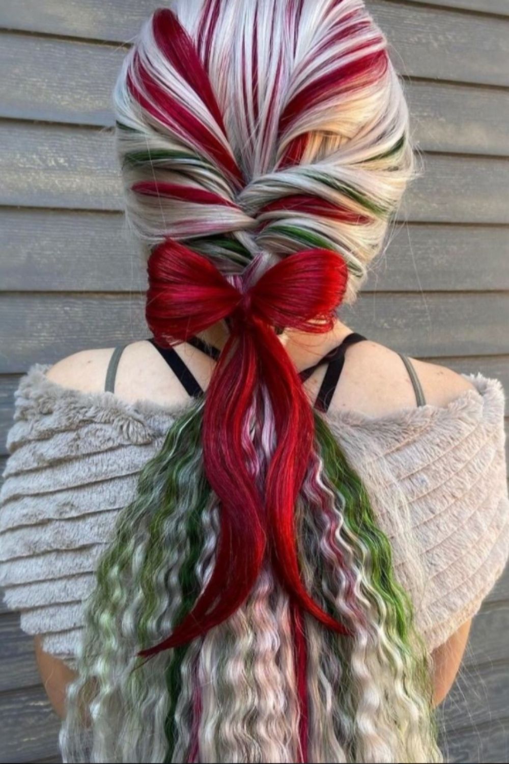 Gray, red, and green Christmas hair ideas