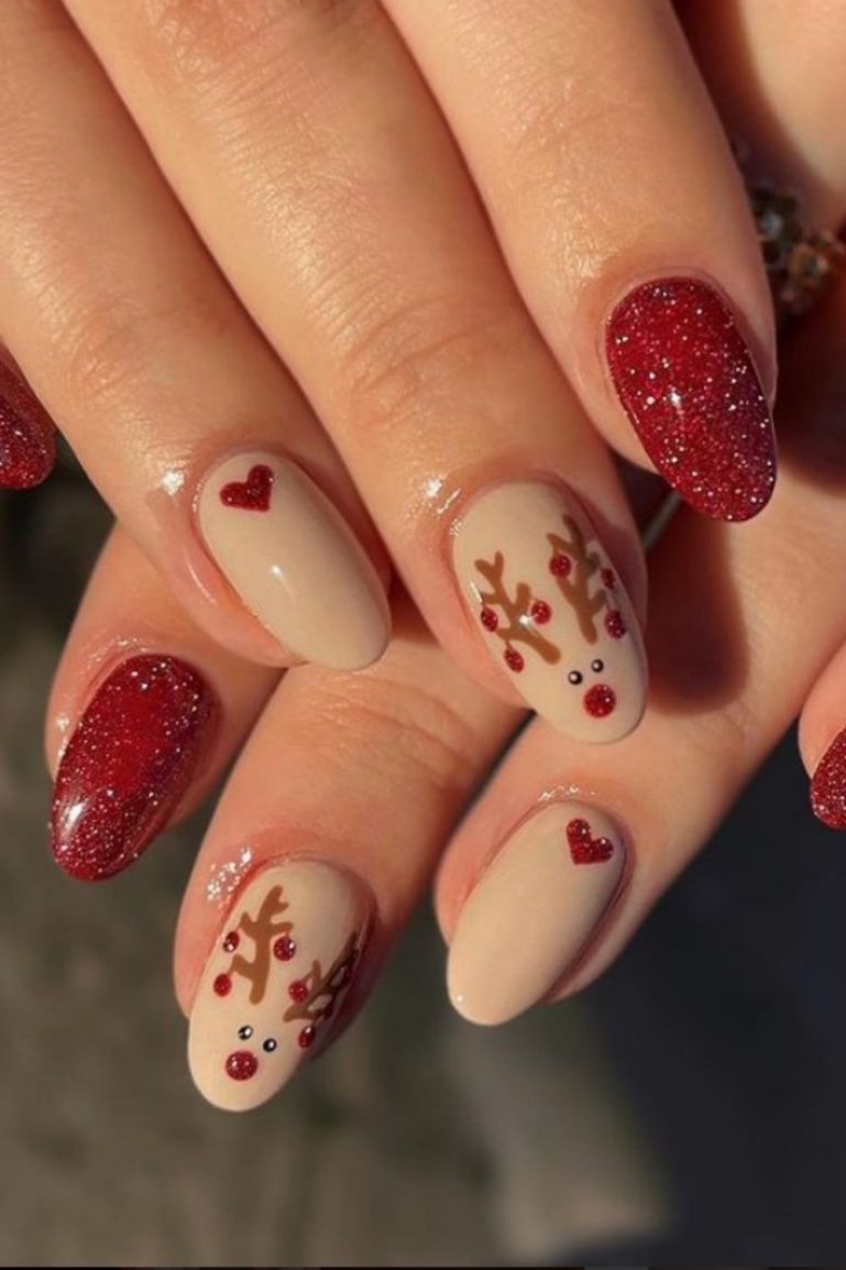 36 Festive Christmas Nail Art Designs for Holidays Nails 2021