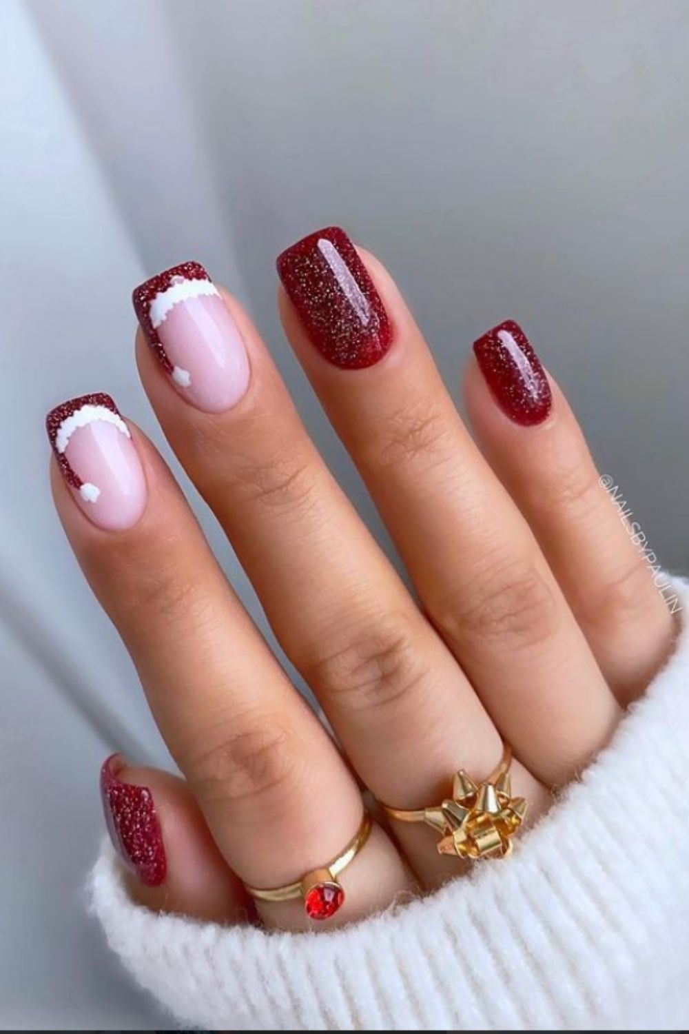 Red and white christmas nails