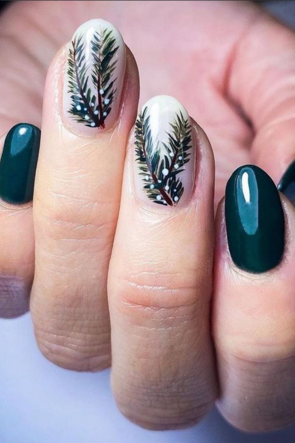 Green and white short nails