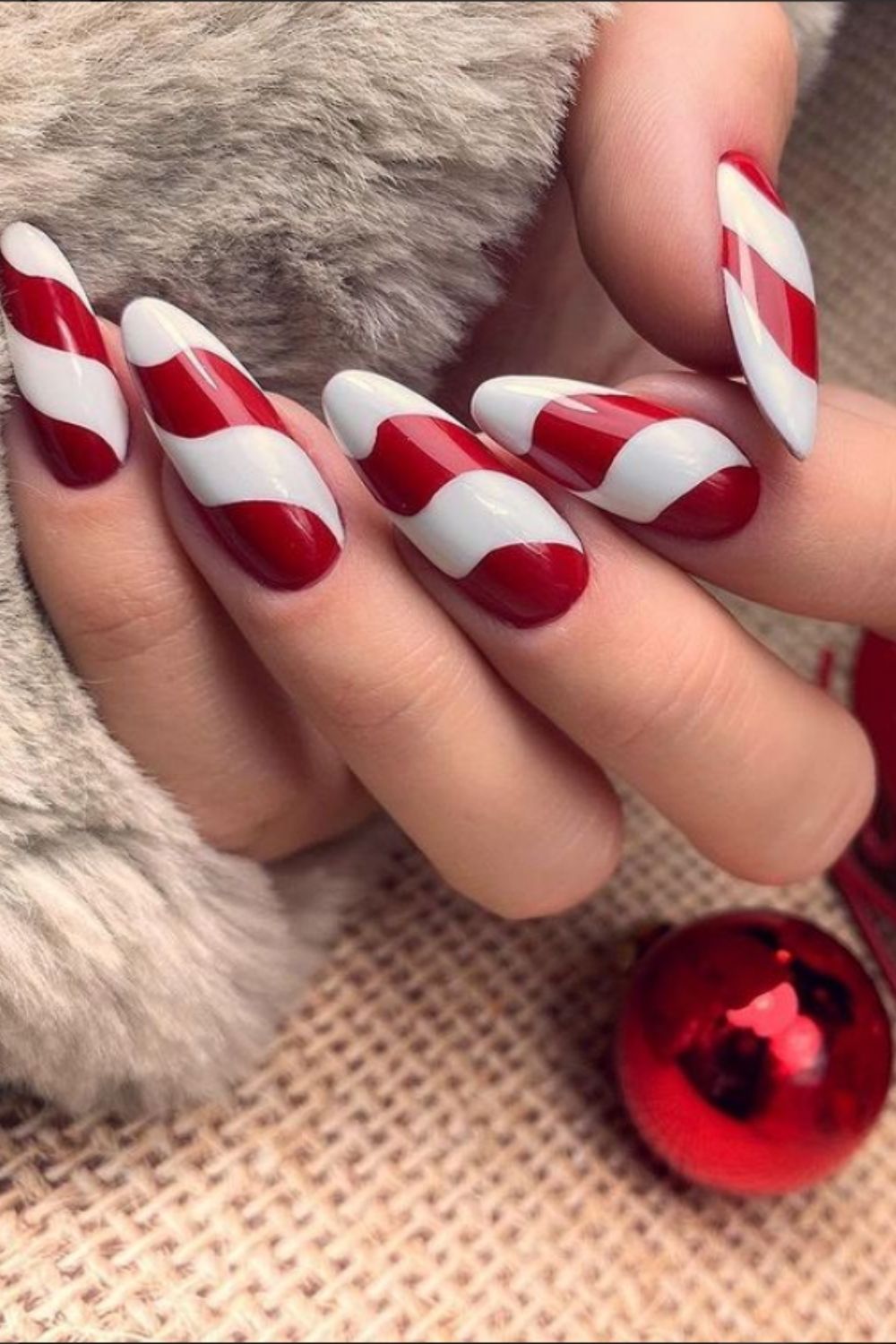 White and red christmas nail art designs
