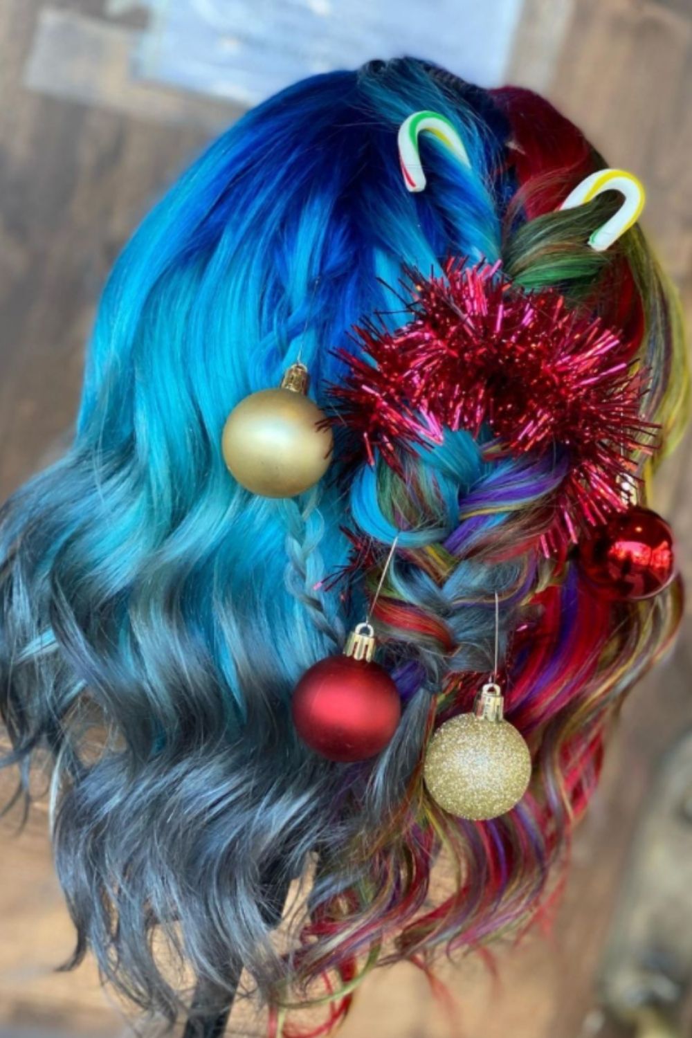 Blue and green,red hairstyle