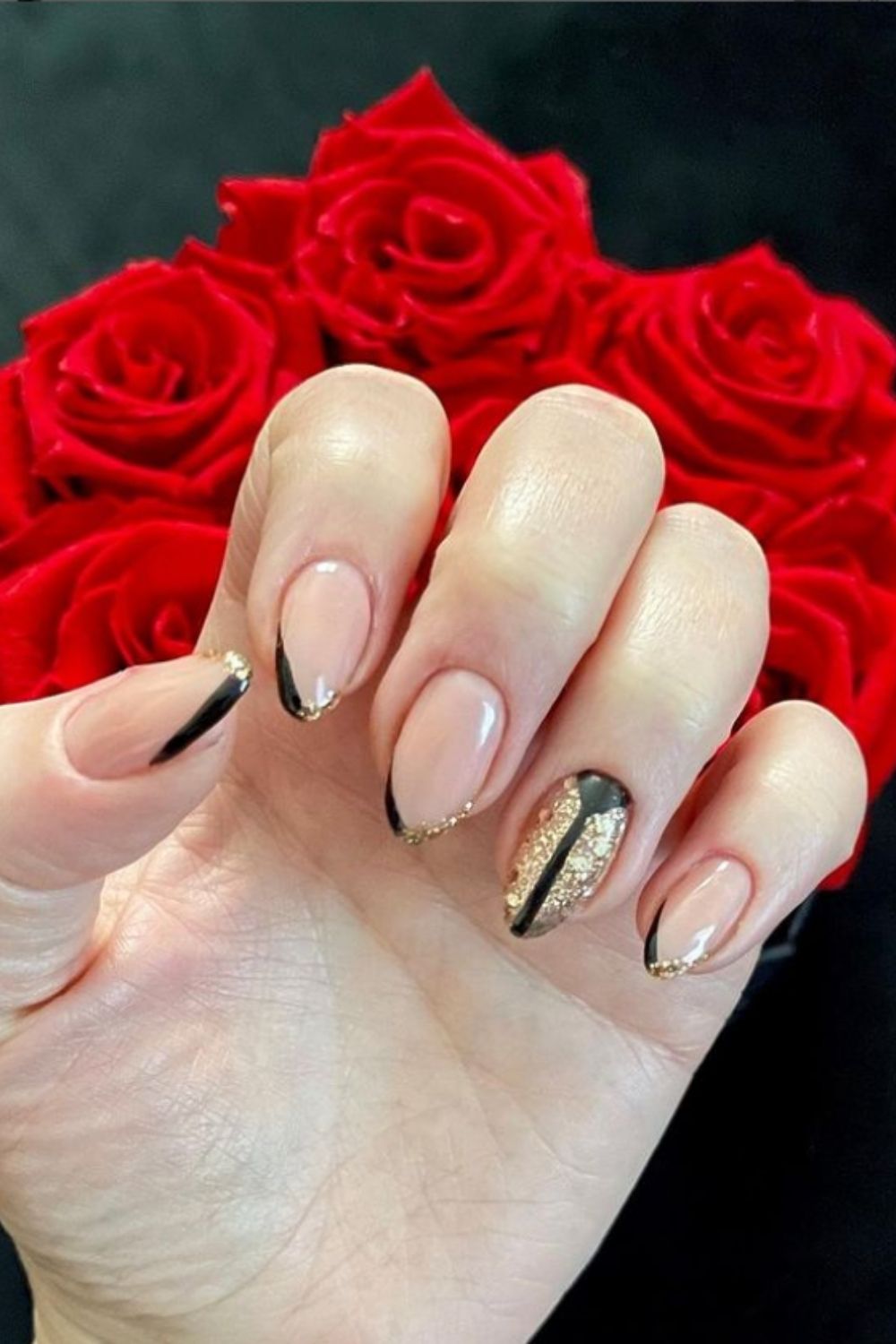 Gold and black short nail art