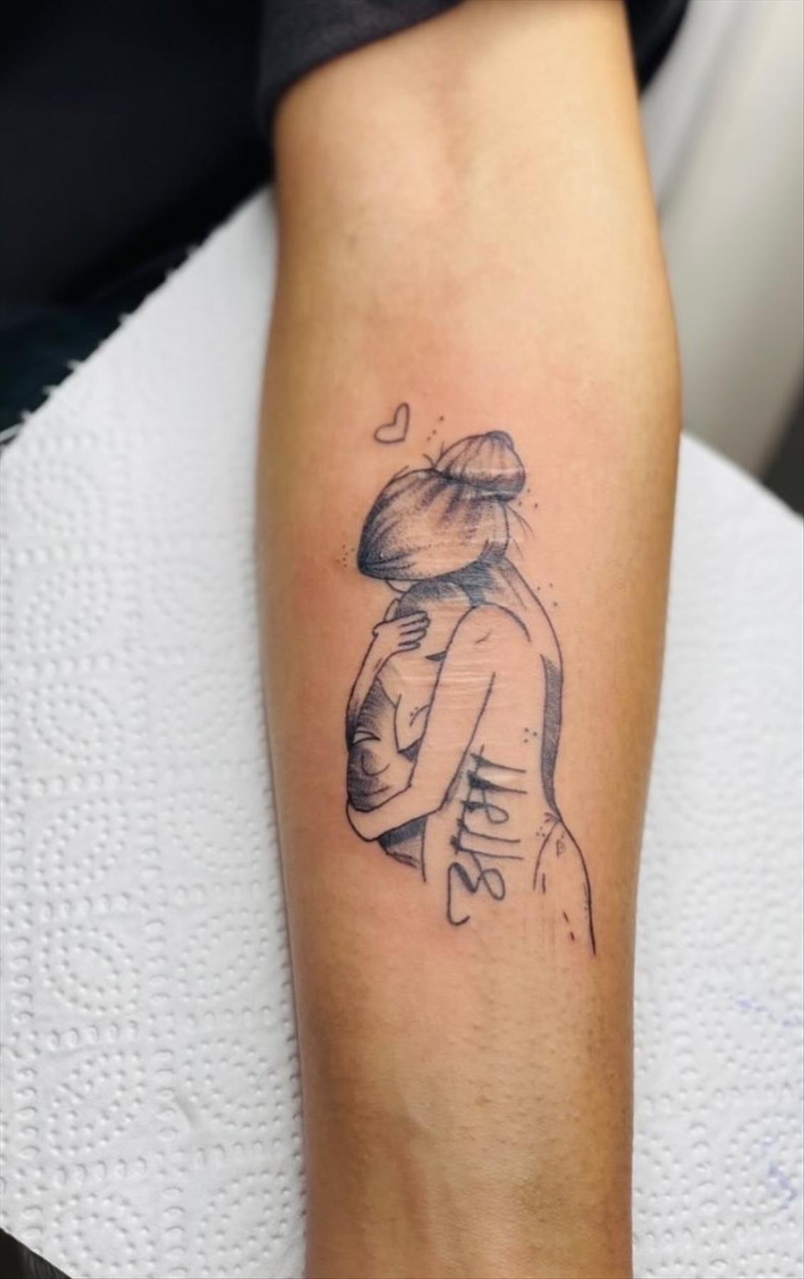 Meaningful and unique tattoos for moms with kids