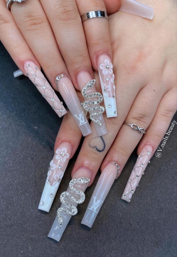 Best acrylic coffin nails that popular on any occasion