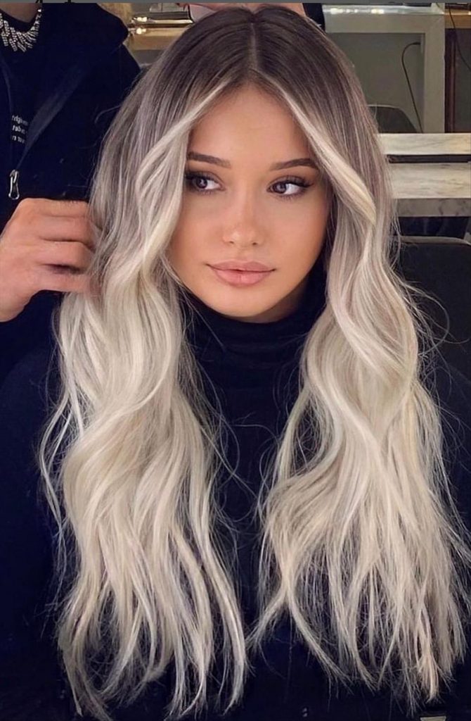 30 Stunning Silver Hair Color Ideas of 2022 - Lily Fashion Style