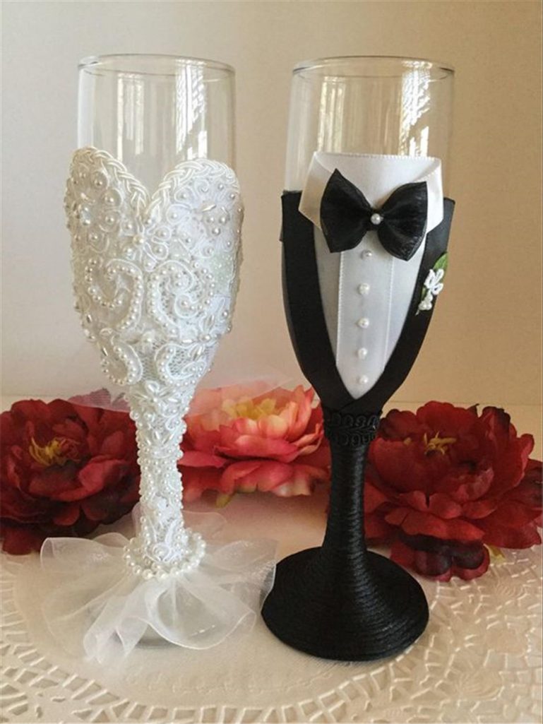 33 Ways to DIY Wedding Champagne Flutes Ideas to Raise Proudly in a