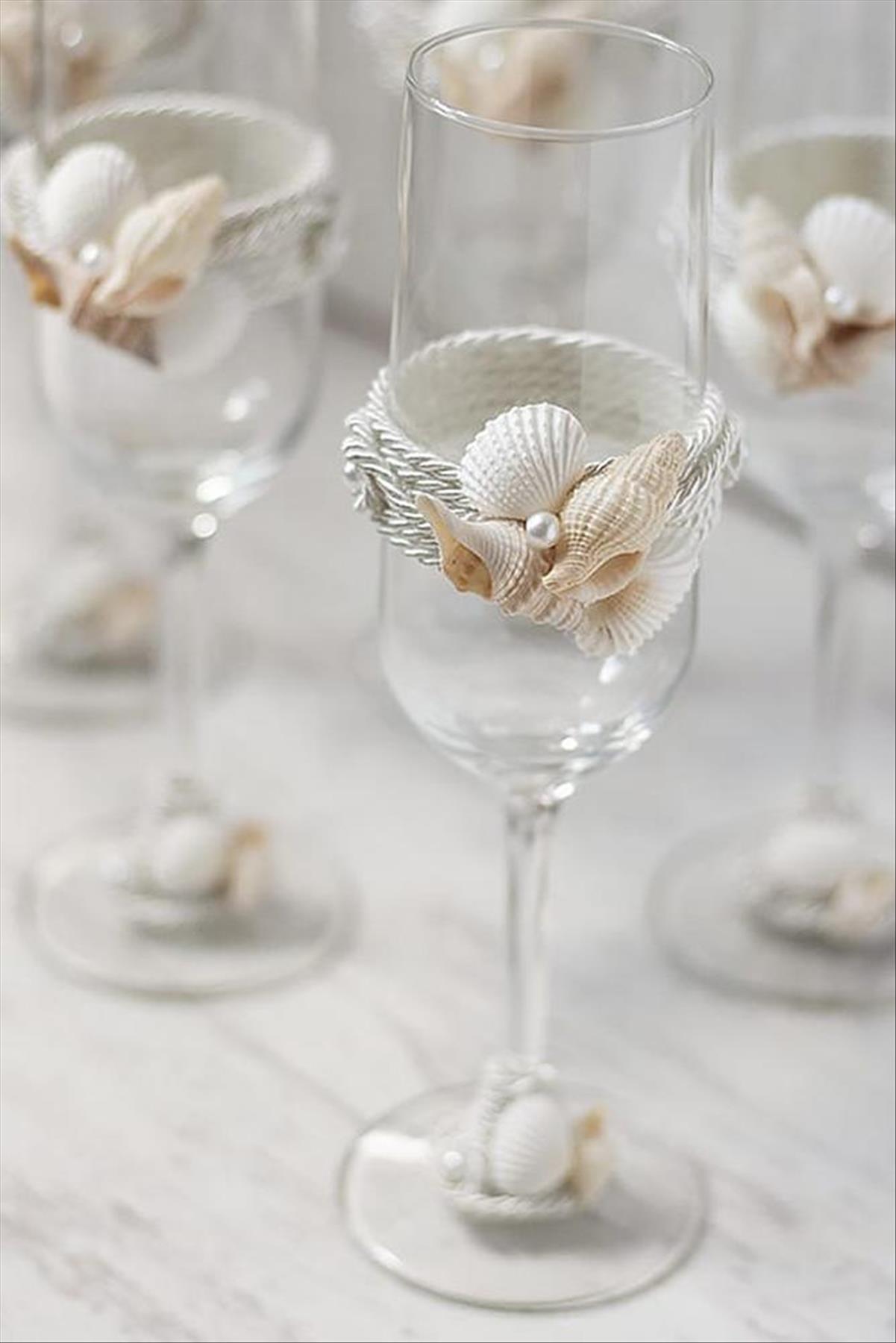 DIY Wedding Champagne Flutes Ideas to Raise Proudly in a Toast