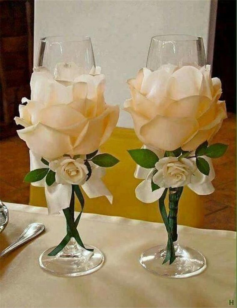 33 Ways to DIY Wedding Champagne Flutes Ideas to Raise Proudly in a