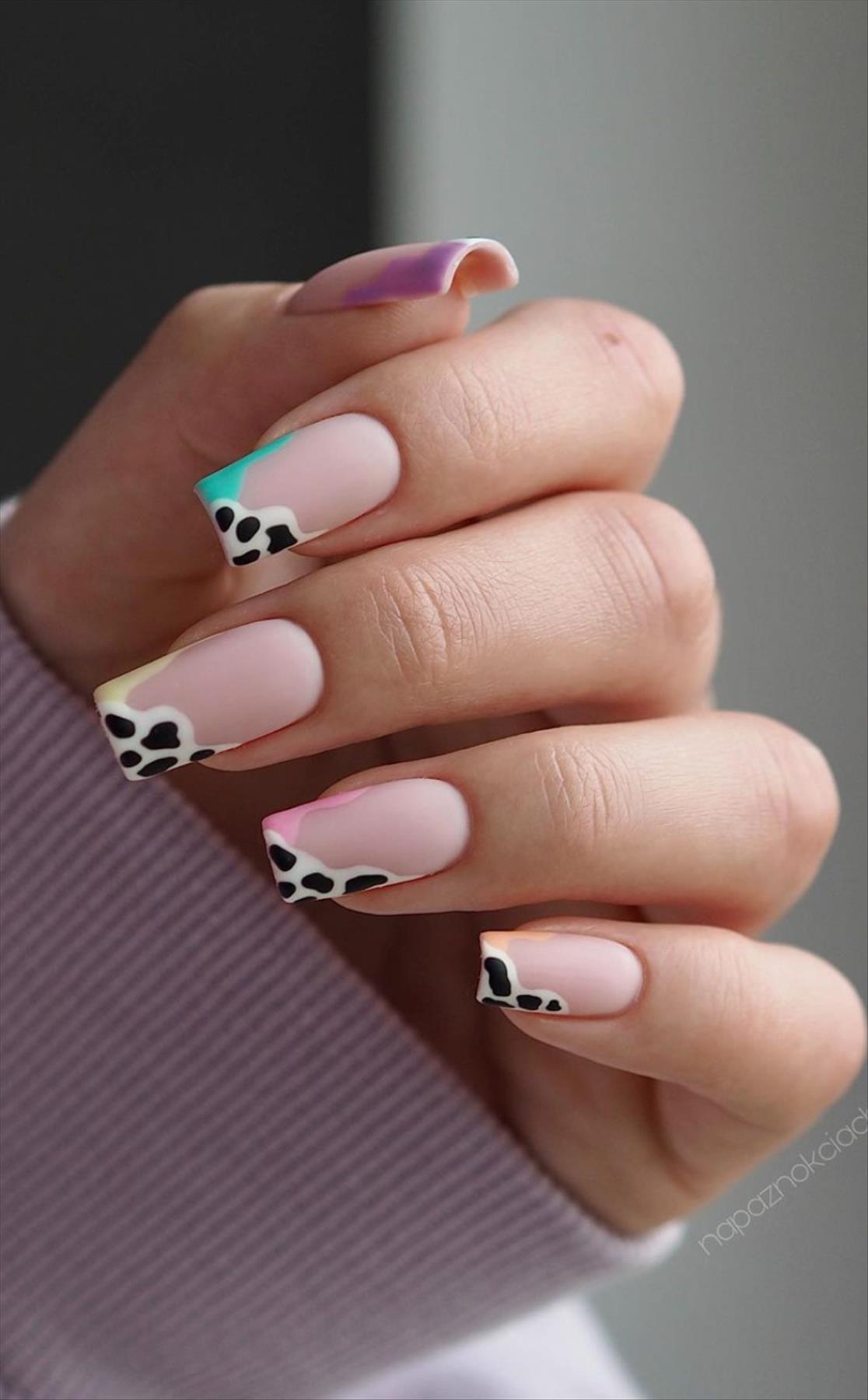 Gorgeous summer nail color 2022 trends to get inspired