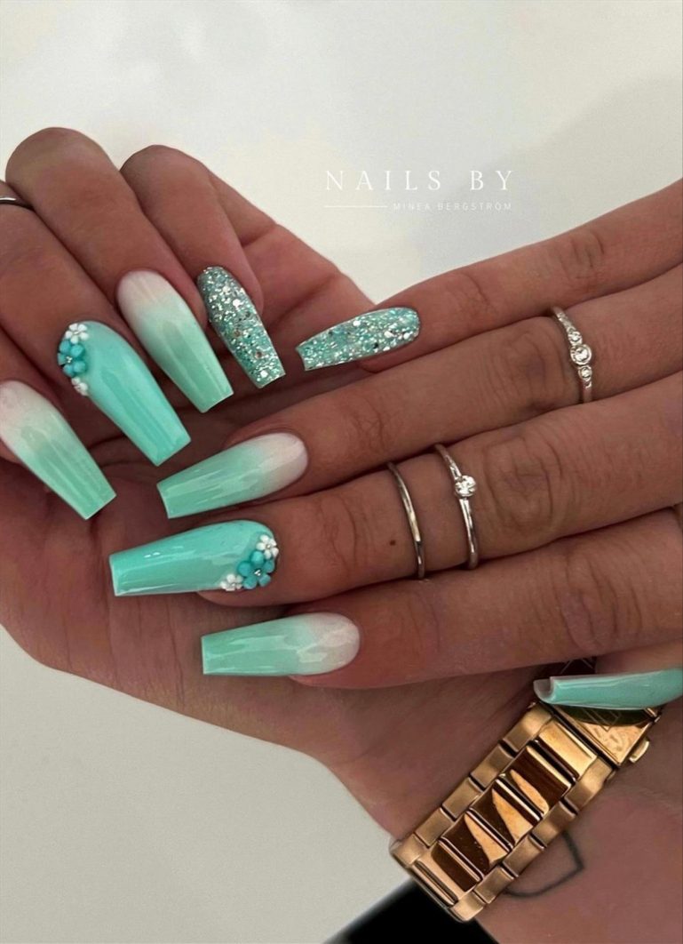 Summer coffin nails inspo 2022 nail trends to wear Page 2 of 40