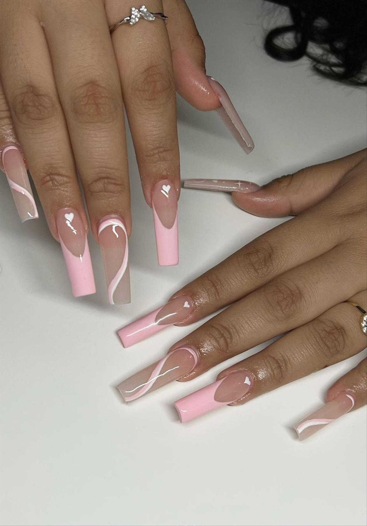 Summer coffin nails inspo 2022 nail trends to wear