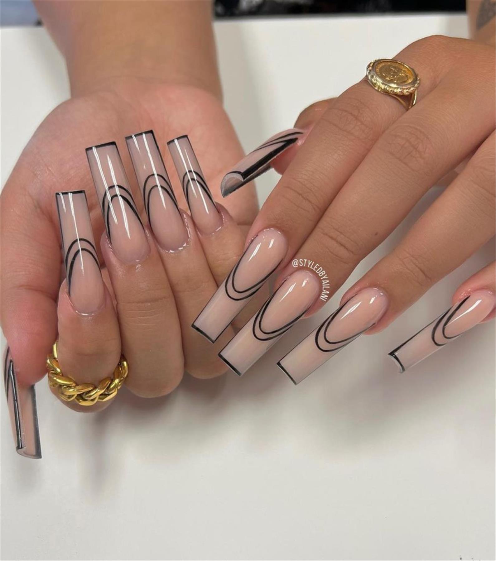 Summer coffin nails inspo 2022 nail trends to wear