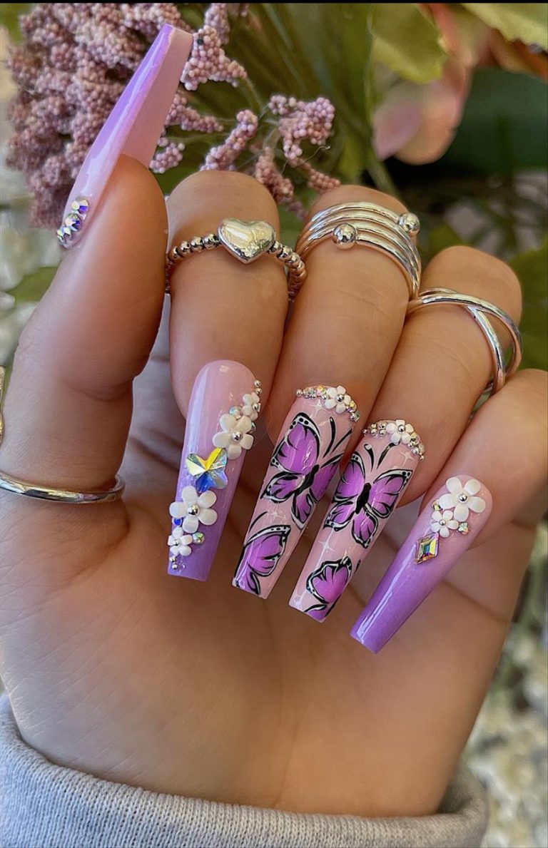 Summer coffin nails inspo 2022 nail trends to wear Page 38 of 40