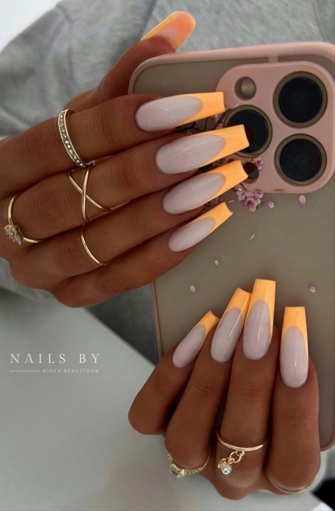 Summer coffin nails inspo 2022 nail trends to wear Page 5 of 40