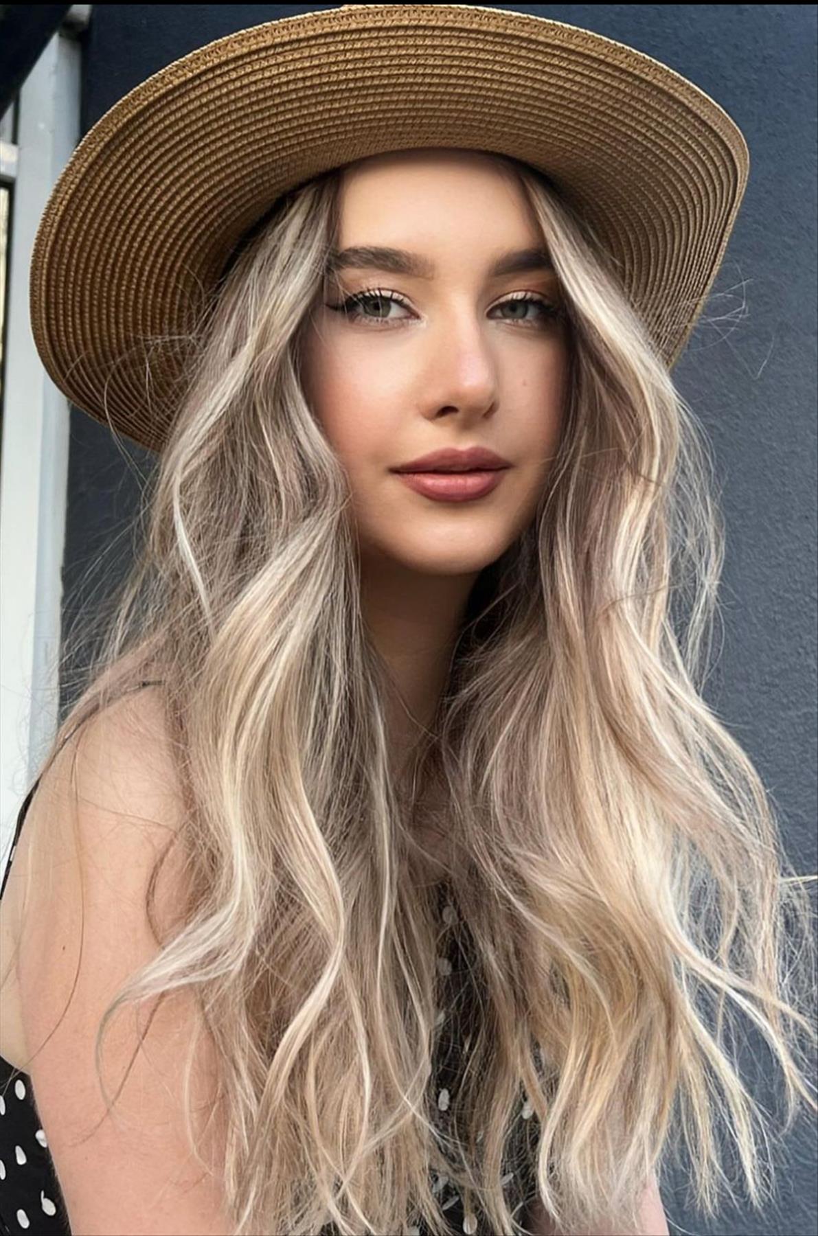 Cool Platinum Blonde Hair Colors Ideas Perfect for 2022