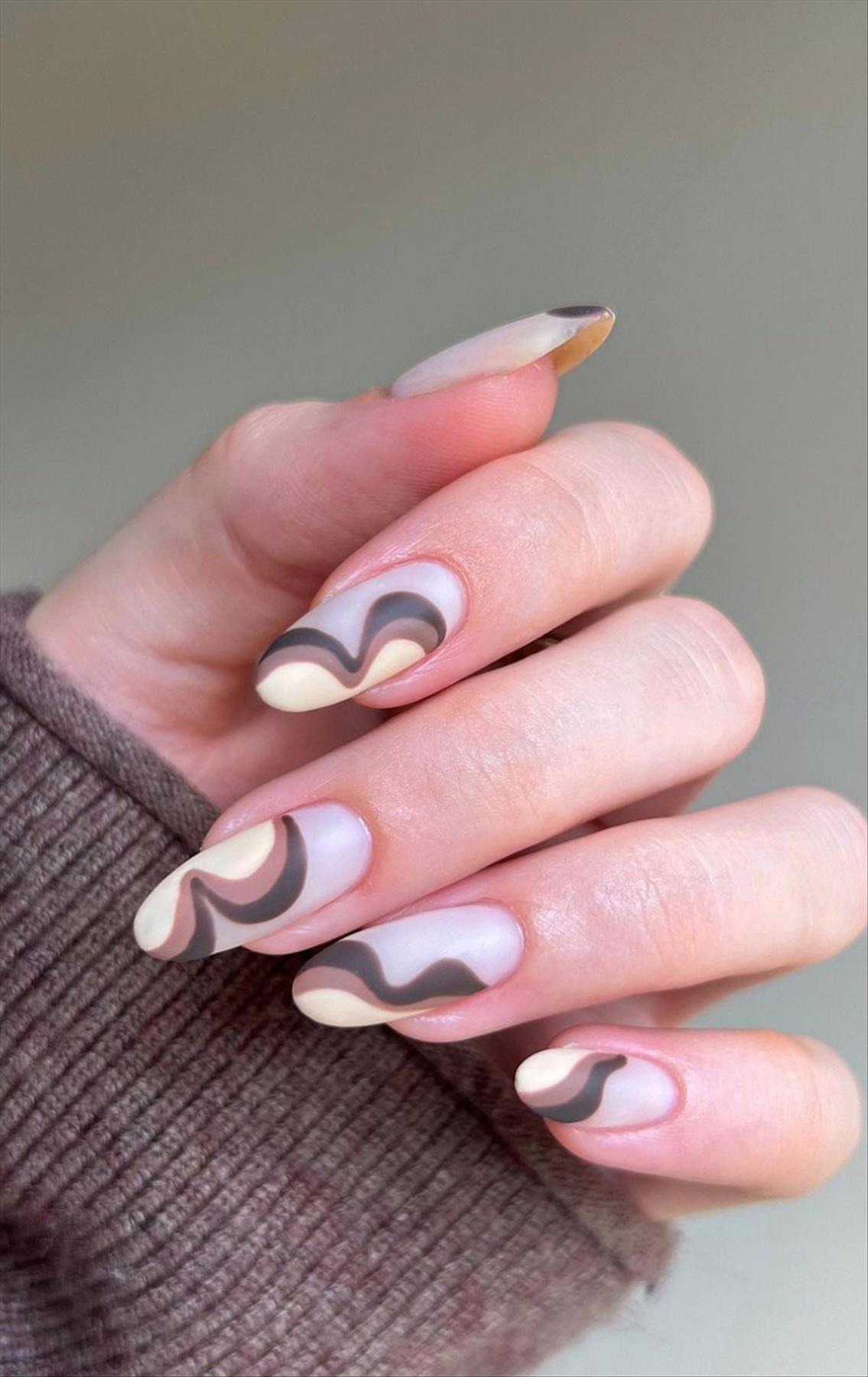 Beautiful Autumn nail colors 2022
