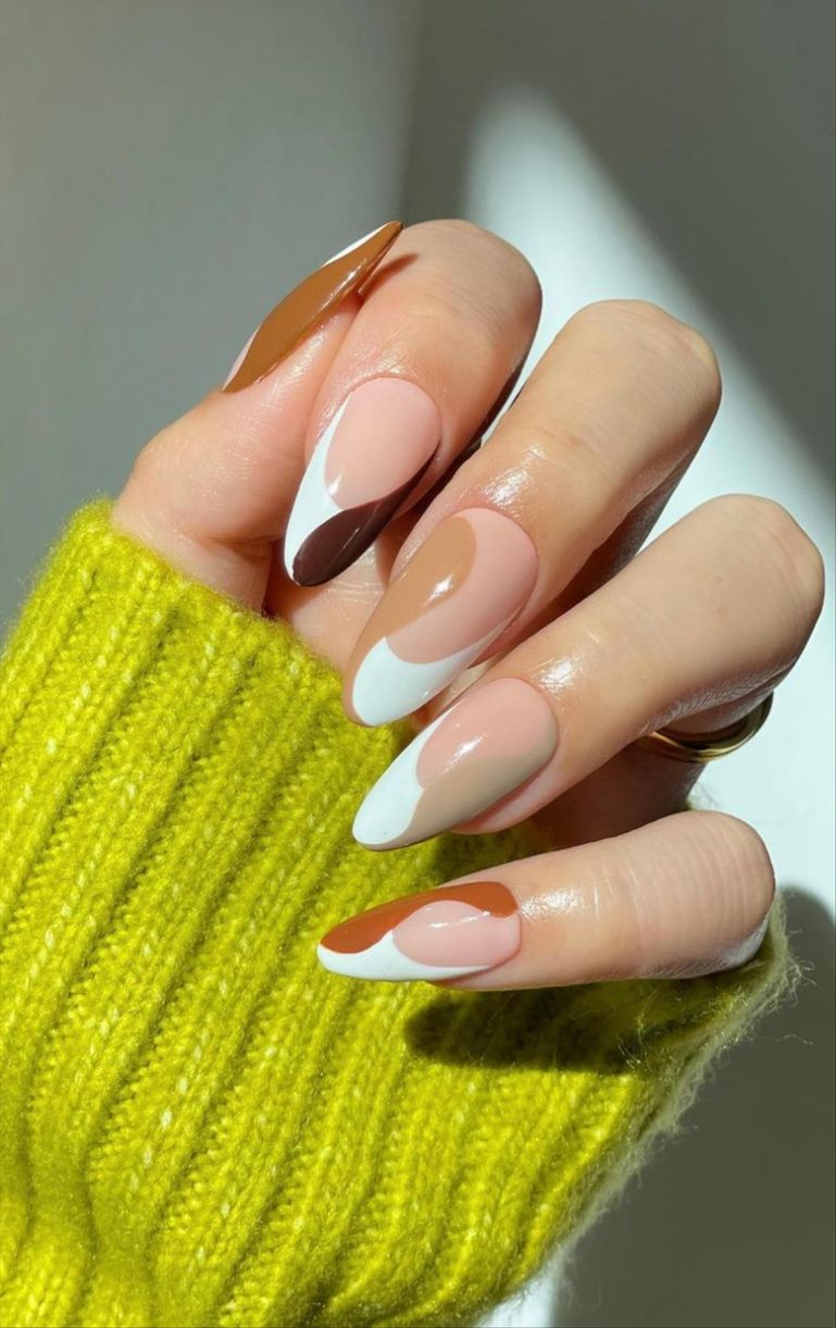 42 Beautiful Autumn nail colors 2022 to get inspired Lily Fashion Style