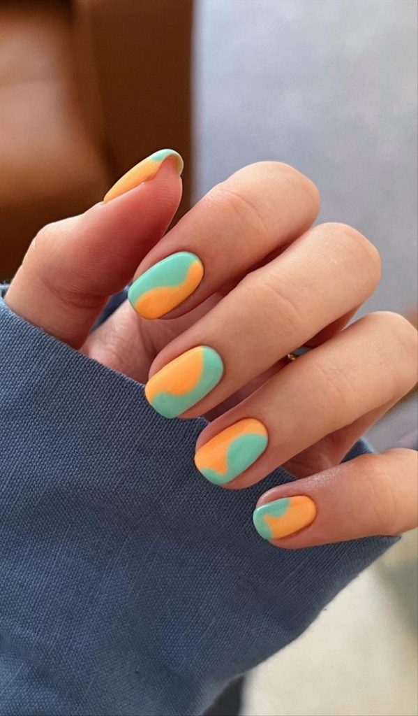 Beautiful Autumn nail colors 2022