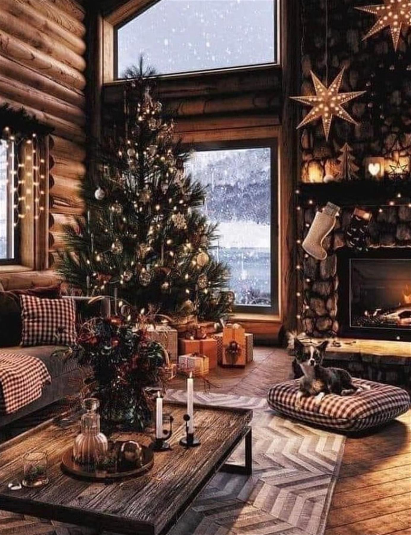 Festive Christmas tree decoration ideas for 2022