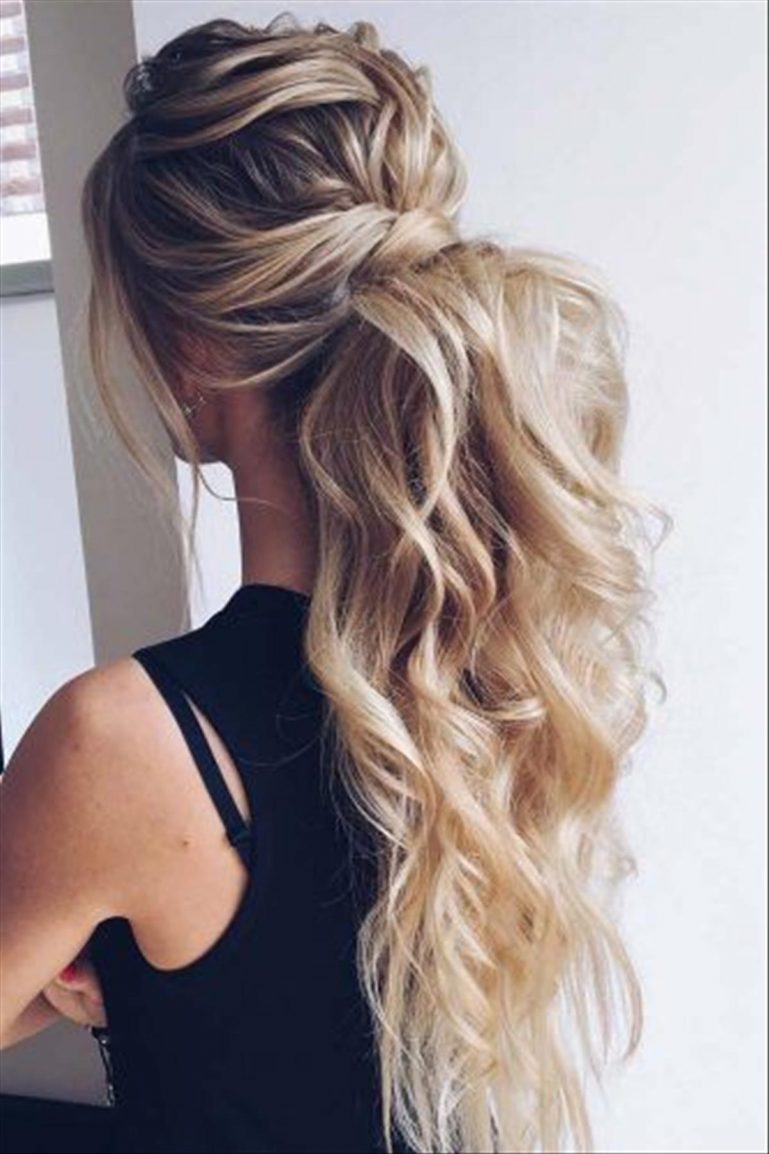 30 Classic prom hairstyles for long hair to try in 2023 - Lily Fashion ...