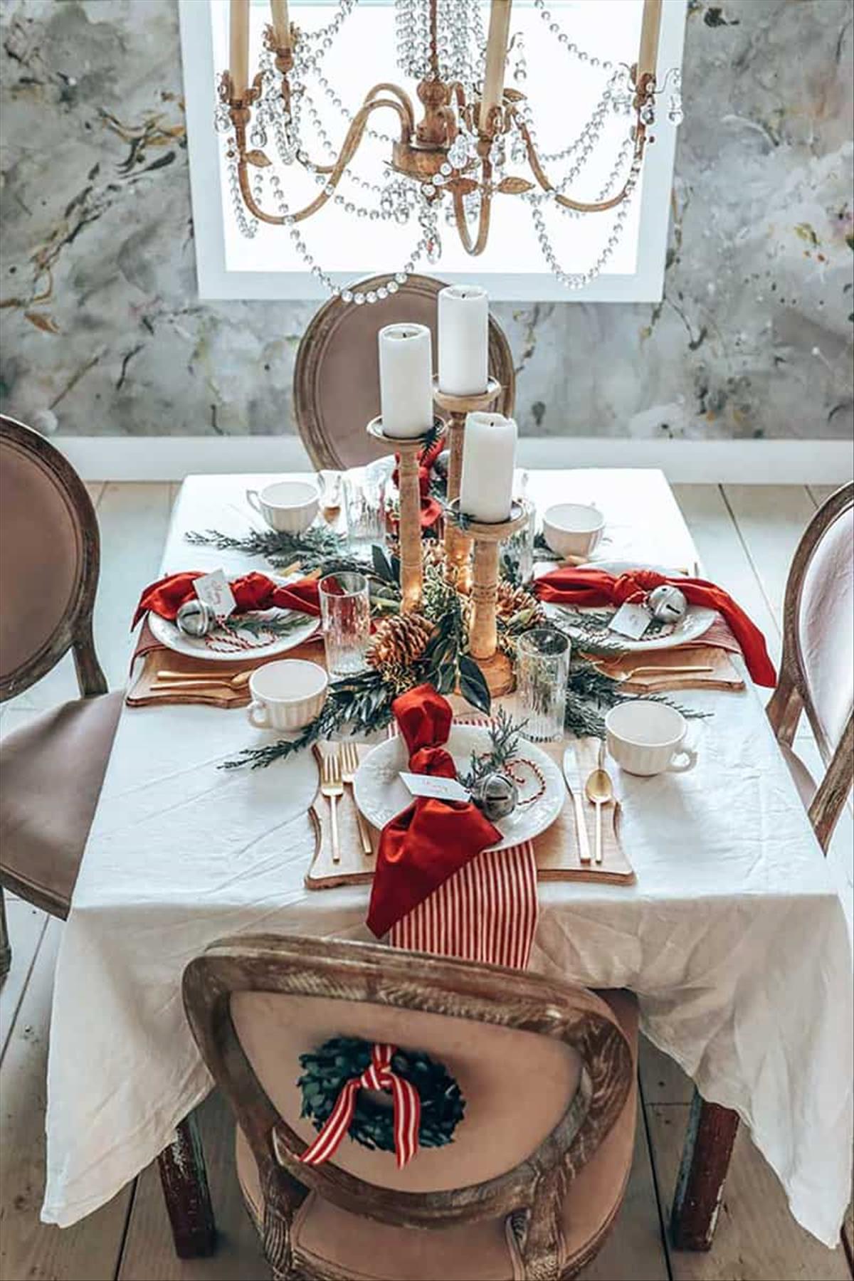 Vintage Christmas table setting and decoration ideas for 2022