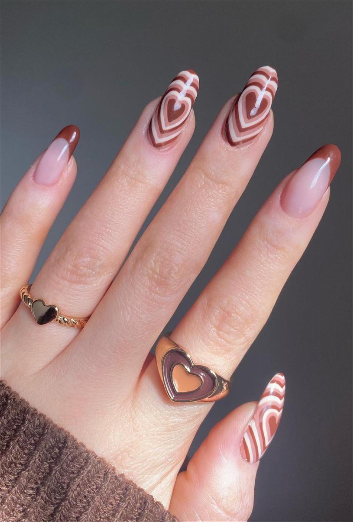 Beautiful Christmas nails inspiration for Winter mani!