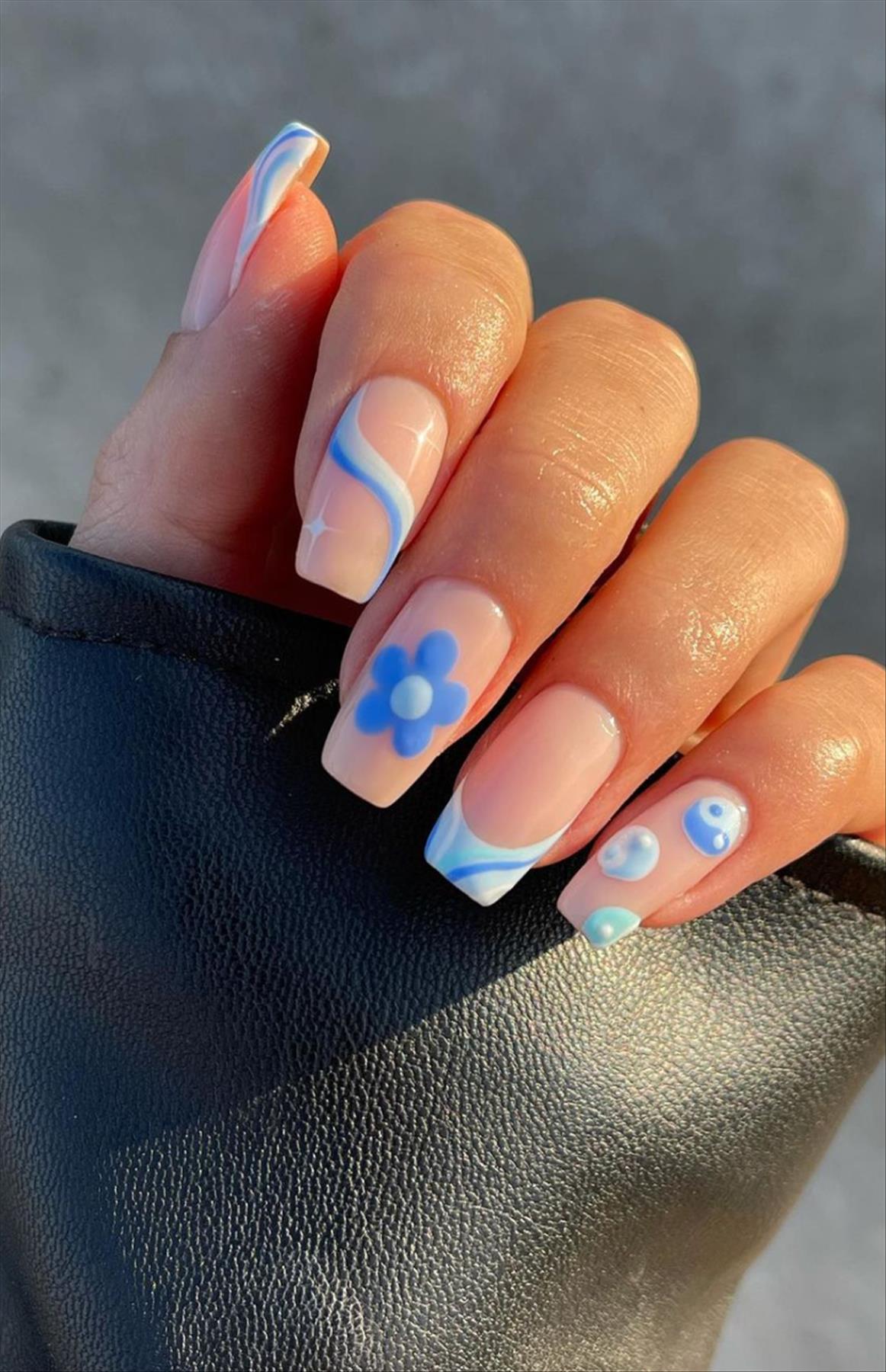 Elegant spring abstract nails and swirl nails to try