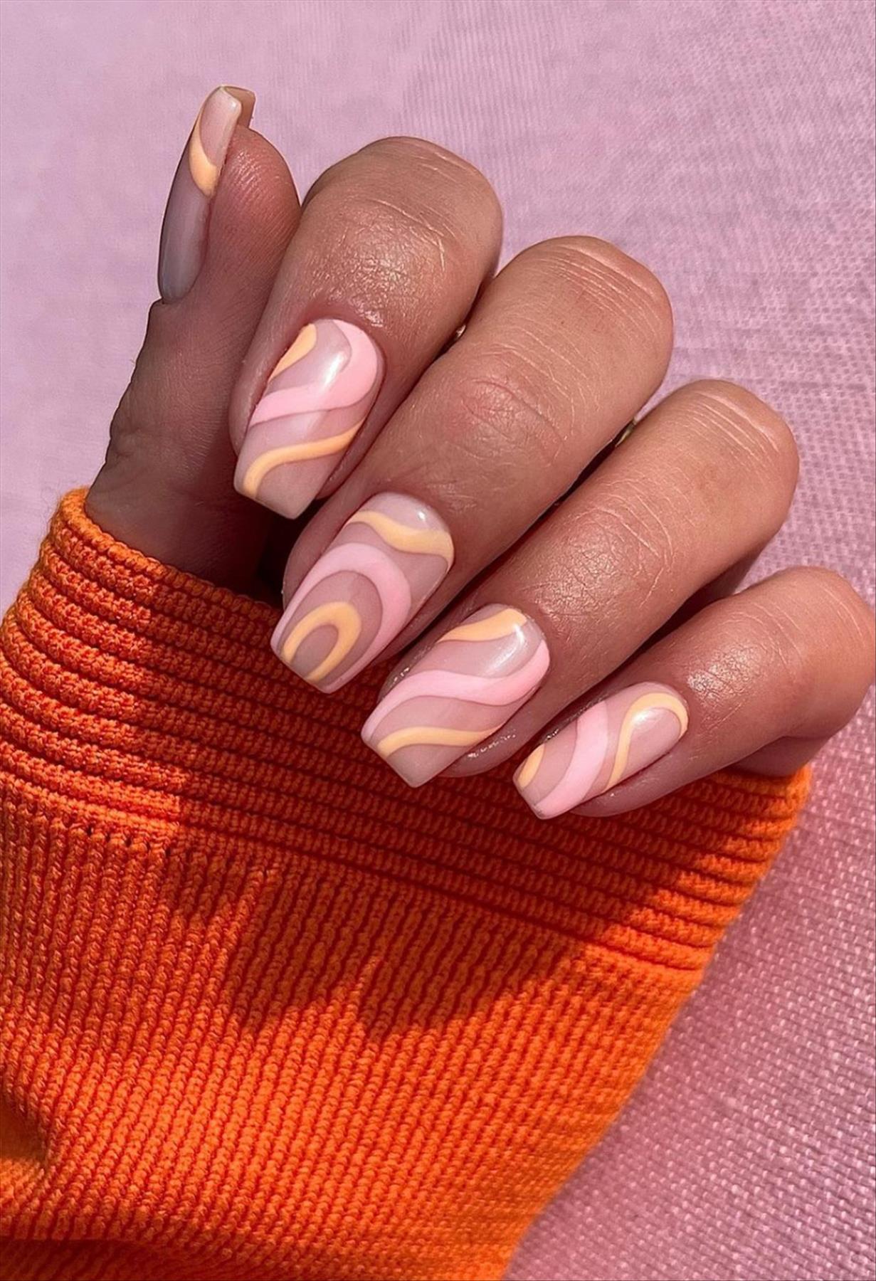 Elegant spring abstract nails and swirl nails to try